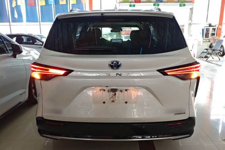 Used Toyota SIENNA 2021 2.5L Hybrid Ultimate Edition Rear