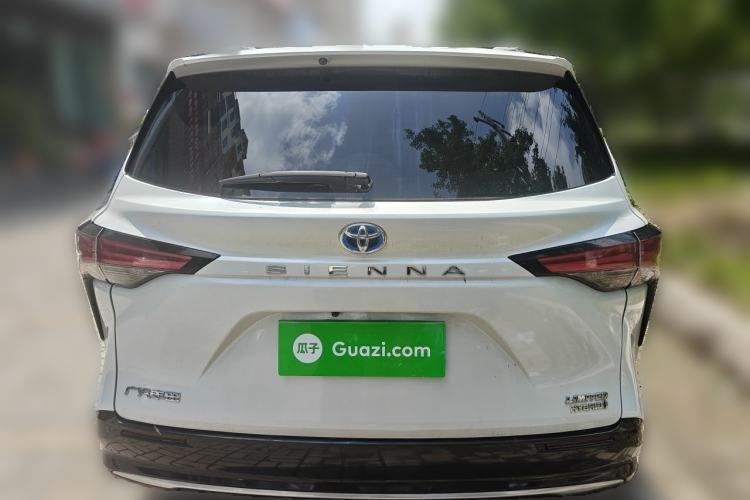 Used Toyota SIENNA 2021 2.5L Hybrid Premium Edition Rear
