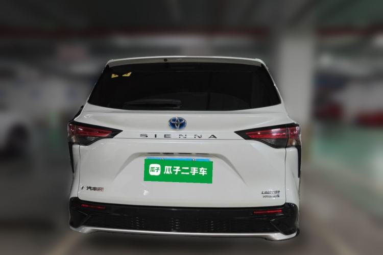 Used Toyota SIENNA 2021 2.5L Hybrid Premium Edition Rear