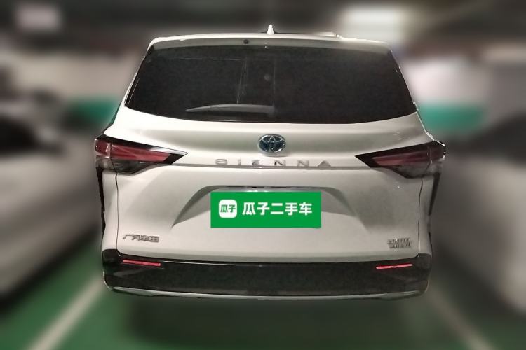 Used Toyota SIENNA 2021 2.5L Hybrid Premium Edition Rear