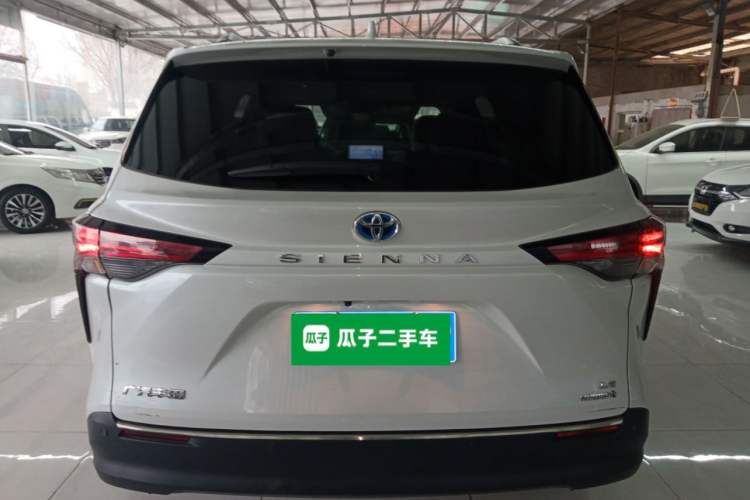 Used Toyota SIENNA 2021 2.5L Hybrid Comfort Edition Rear