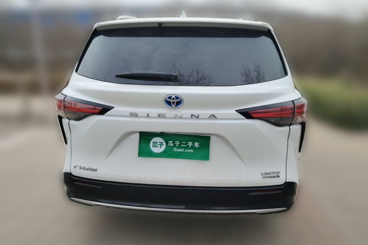 Used Toyota SIENNA 2021 2.5L Hybrid Premium Edition Rear