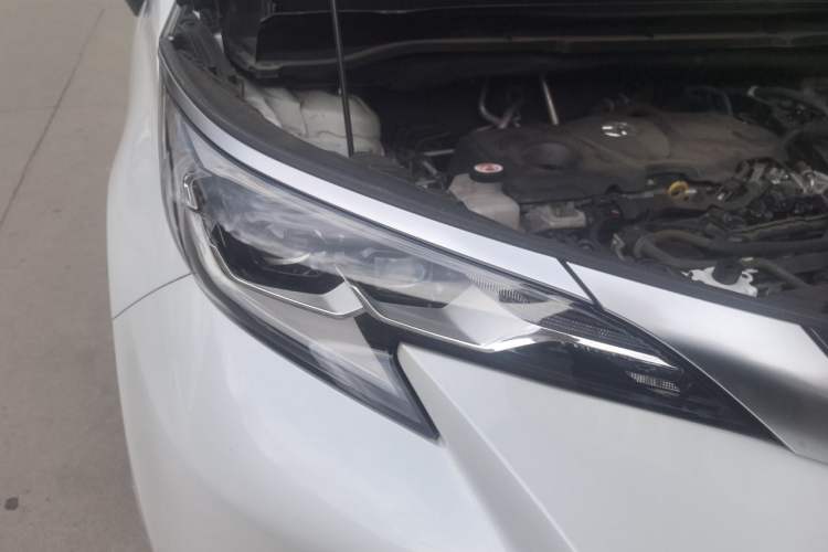 Used Toyota SIENNA 2021 2.5L Hybrid Platinum Edition Right Front Headlight