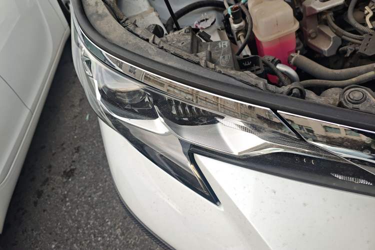 Used Toyota SIENNA 2021 2.5L Hybrid Comfort Edition Right Front Headlight