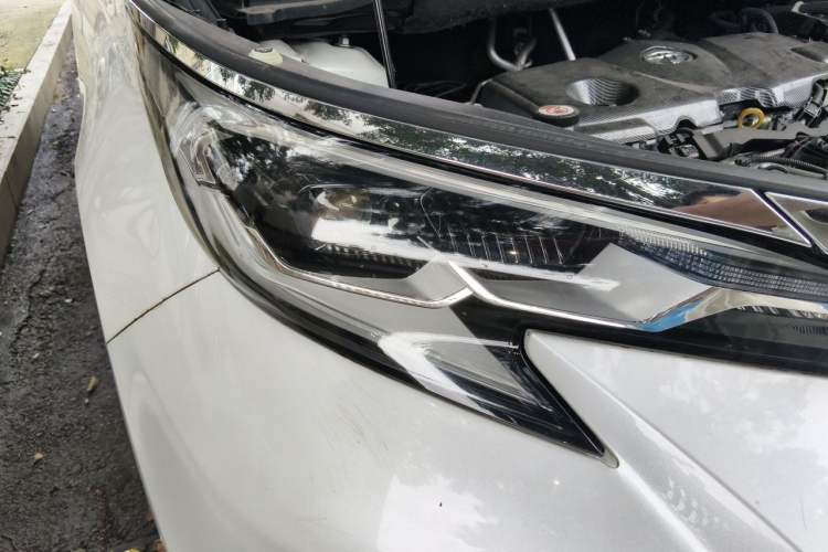 Used Toyota SIENNA 2021 2.5L Hybrid Comfort Edition Right Front Headlight