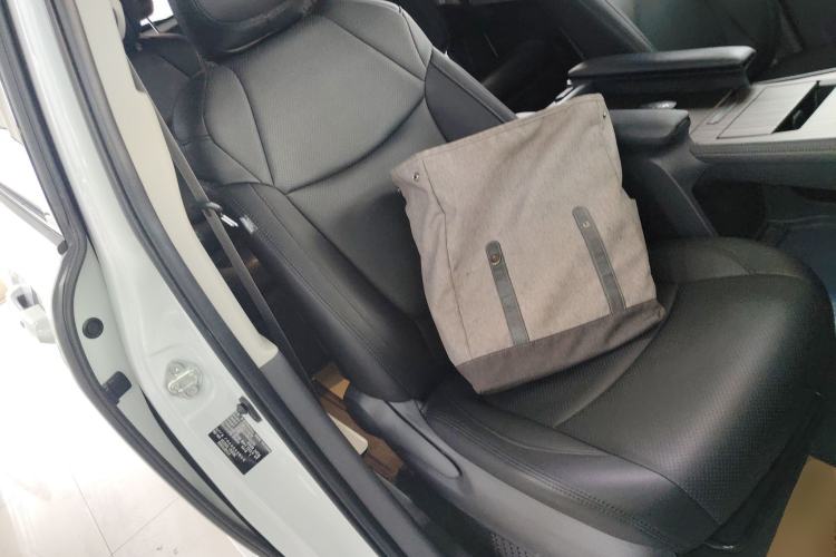 Used Toyota SIENNA 2021 2.5L Hybrid Comfort Edition Right Front Seat