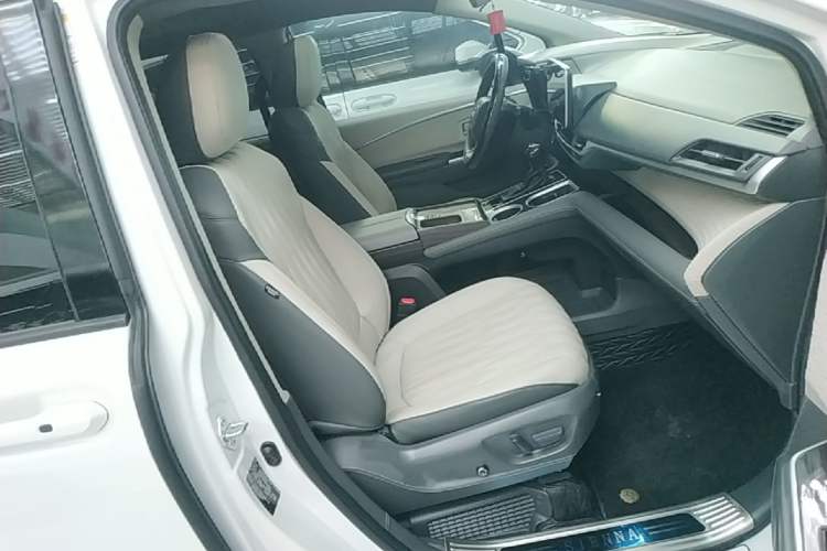 Used Toyota SIENNA 2021 2.5L Hybrid Comfort Edition Right Front Seat