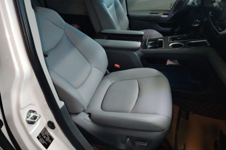 Used Toyota SIENNA 2021 2.5L Hybrid Luxury Edition Right Front Seat
