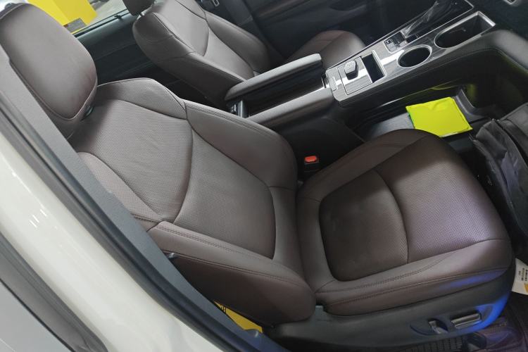 Used Toyota SIENNA 2021 2.5L Hybrid Platinum Edition Right Front Seat