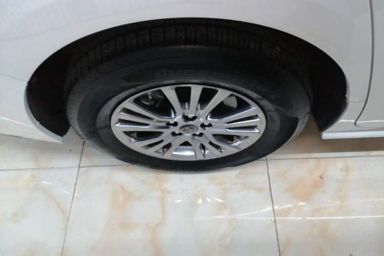 Used Toyota SIENNA 2021 2.5L Hybrid Comfort Edition Right Rear Wheel Hub