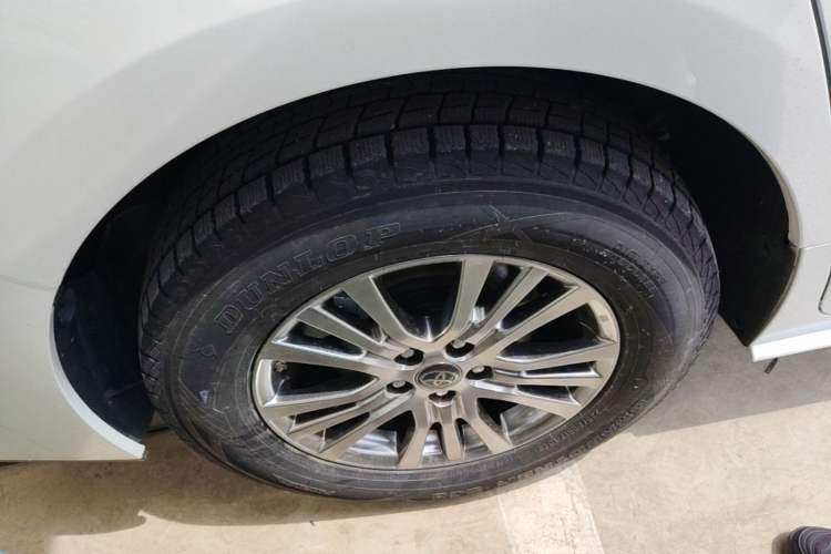 Used Toyota SIENNA 2021 2.5L Hybrid Comfort Edition Right Rear Wheel Hub