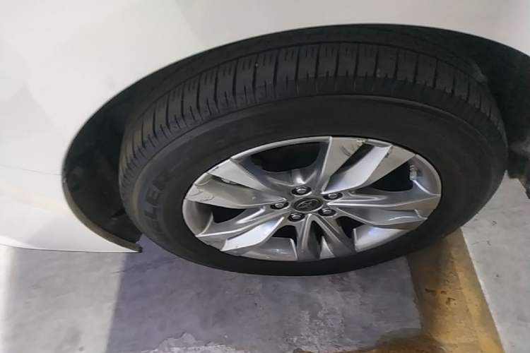 Used Toyota SIENNA 2021 2.5L Hybrid Ultimate Edition Right Rear Wheel Hub