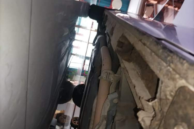 Used Toyota SIENNA 2021 2.5L Hybrid Luxury Edition Right Side Sill
