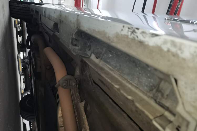 Used Toyota SIENNA 2021 2.5L Hybrid Comfort Edition Right Side Sill