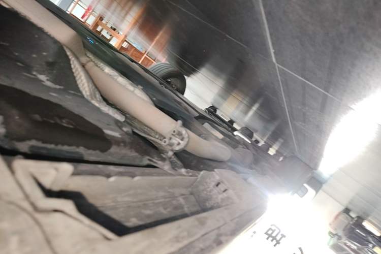 Used Toyota SIENNA 2021 2.5L Hybrid Premium Edition Right Side Sill
