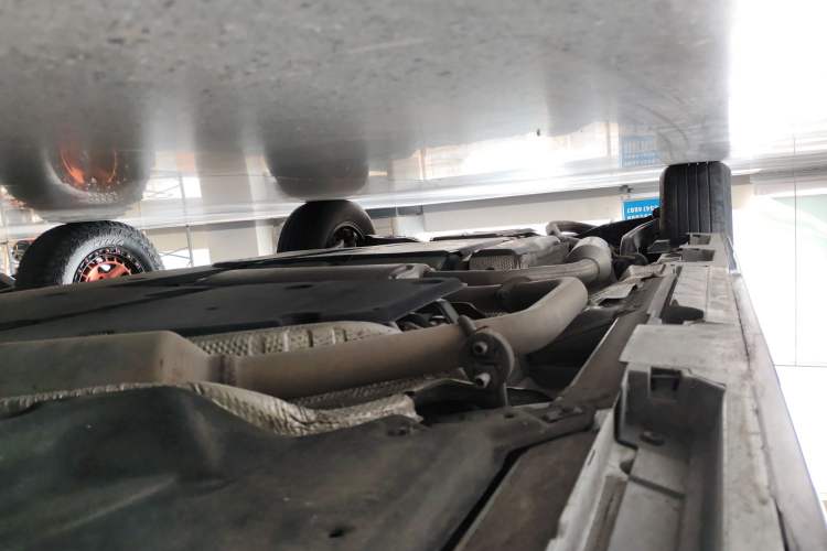 Used Toyota SIENNA 2021 2.5L Hybrid Premium Edition Right Side Sill