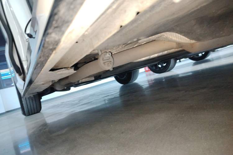 Used Toyota SIENNA 2021 2.5L Hybrid Luxury Edition Right Side Sill