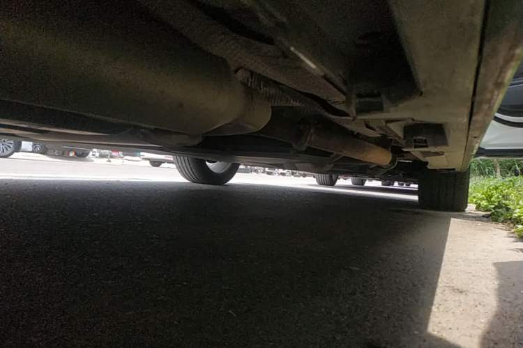 Used Toyota SIENNA 2021 2.5L Hybrid Platinum Edition Right Side Sill