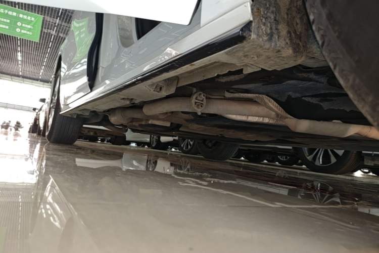 Used Toyota SIENNA 2021 2.5L Hybrid Ultimate Edition Right Side Sill
