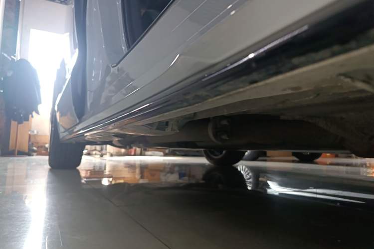 Used Toyota SIENNA 2021 2.5L Hybrid Ultimate Edition Right Side Sill