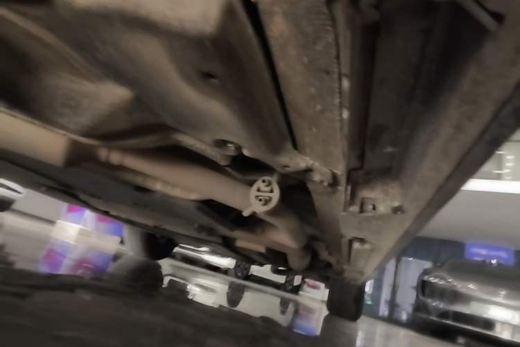 Used Toyota SIENNA 2021 2.5L Hybrid Luxury Edition Right Side Sill