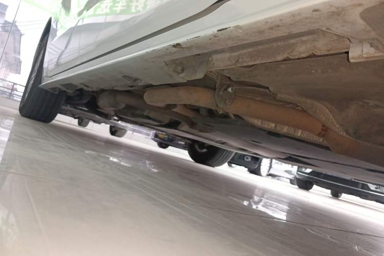 Used Toyota SIENNA 2021 2.5L Hybrid Comfort Edition Right Side Sill