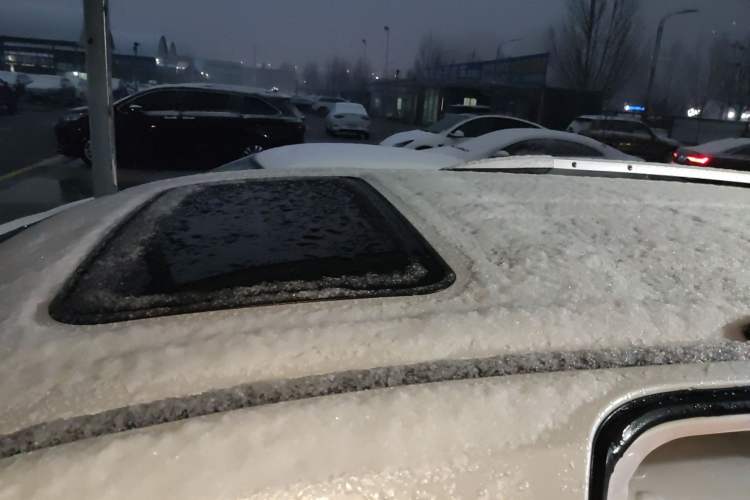 Used Toyota SIENNA 2021 2.5L Hybrid Luxury Edition Roof