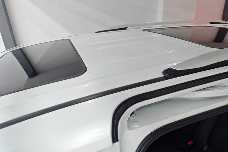 Used Toyota SIENNA 2021 2.5L Hybrid Platinum Edition Roof
