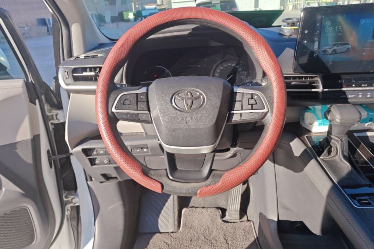Used Toyota SIENNA 2021 2.5L Hybrid Comfort Edition Steering Wheel