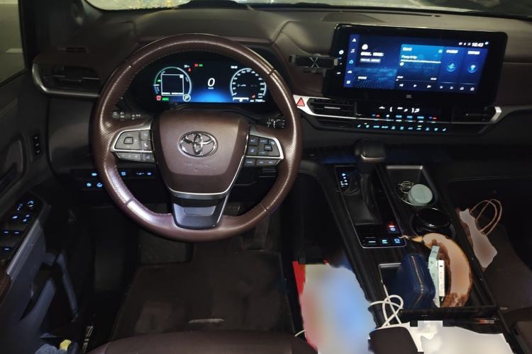 Used Toyota SIENNA 2021 2.5L Hybrid Platinum Edition Steering Wheel