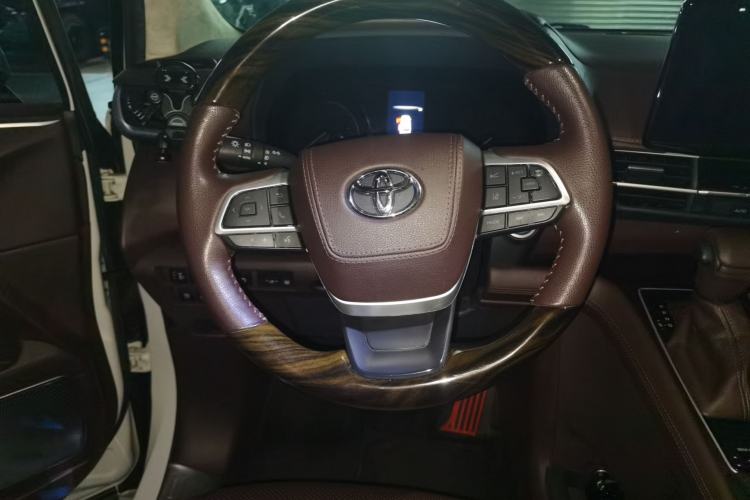 Used Toyota SIENNA 2021 2.5L Hybrid Comfort Edition Steering Wheel