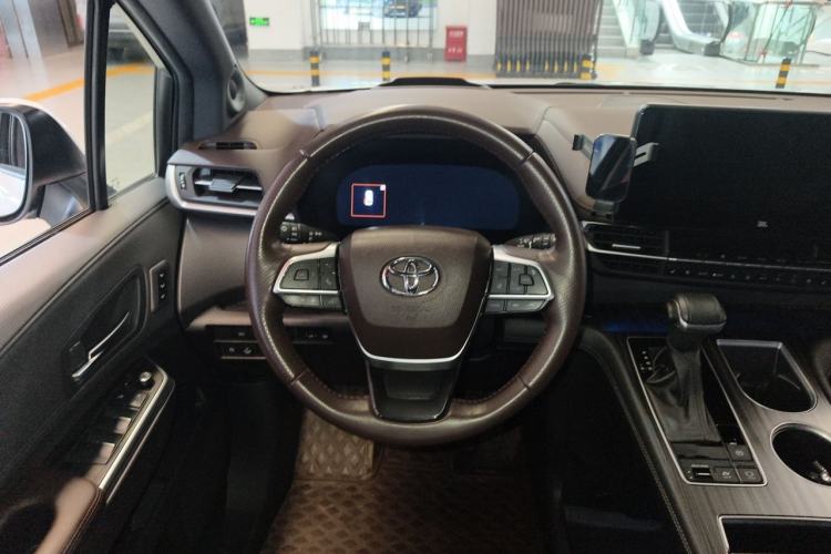 Used Toyota SIENNA 2021 2.5L Hybrid Ultimate Edition Steering Wheel
