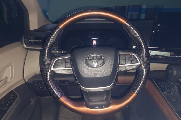 Used Toyota SIENNA 2021 2.5L Hybrid Comfort Edition Steering Wheel
