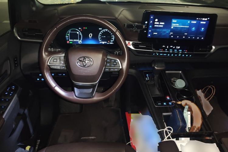 Used Toyota SIENNA 2021 2.5L Hybrid Platinum Edition Steering Wheel
