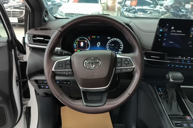 Used Toyota SIENNA 2021 2.5L Hybrid Platinum Edition Steering Wheel