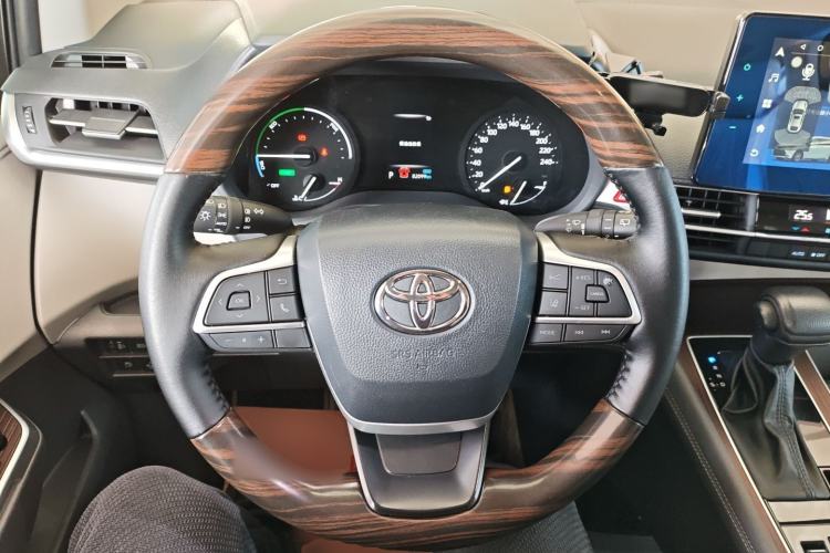 Used Toyota SIENNA 2021 2.5L Hybrid Comfort Edition Steering Wheel