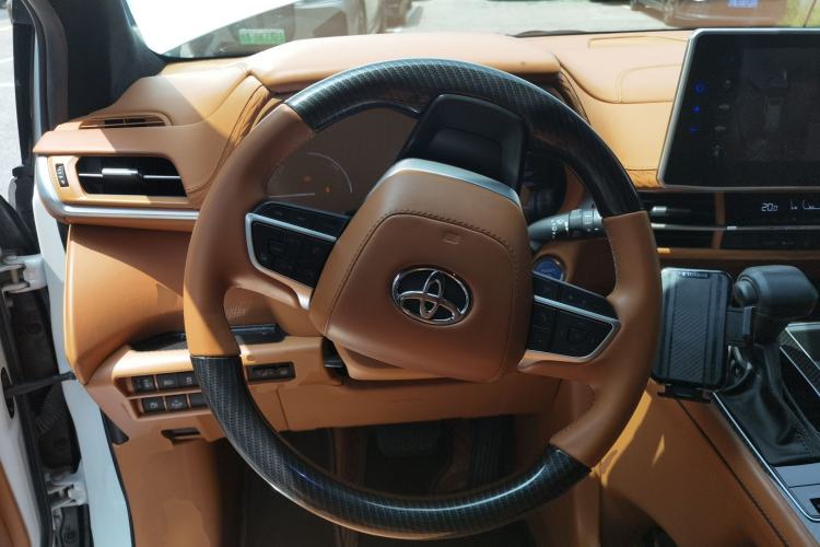 Used Toyota SIENNA 2021 2.5L Hybrid Comfort Edition Steering Wheel