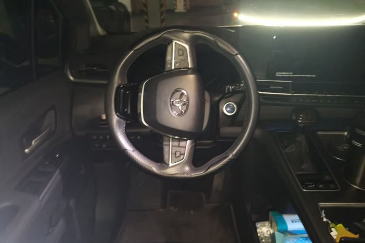Used Toyota SIENNA 2021 2.5L Hybrid Premium Edition Steering Wheel