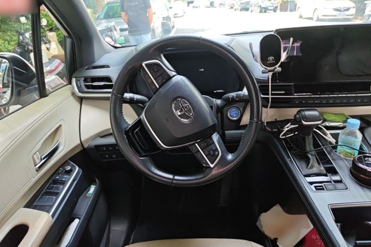 Used Toyota SIENNA 2021 2.5L Hybrid Ultimate Edition Steering Wheel