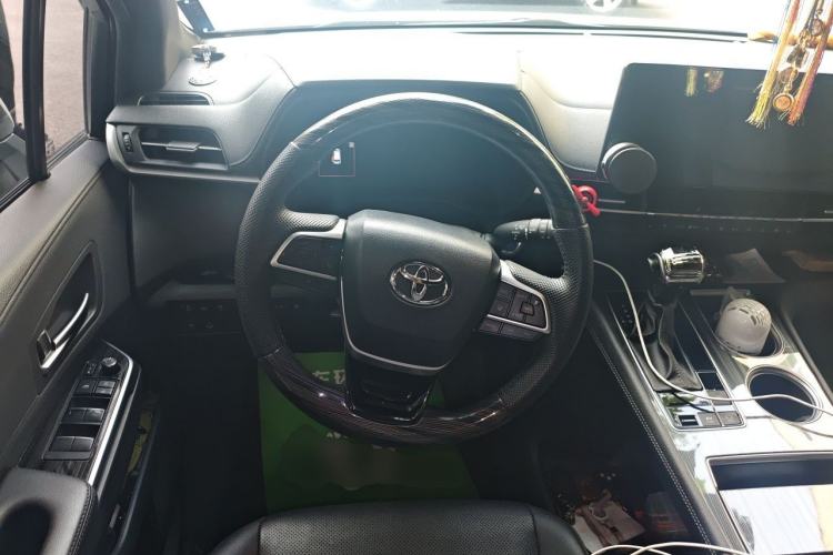 Used Toyota SIENNA 2021 2.5L Hybrid Ultimate Edition Steering Wheel