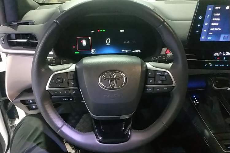 Used Toyota SIENNA 2021 2.5L Hybrid Ultimate Edition Steering Wheel