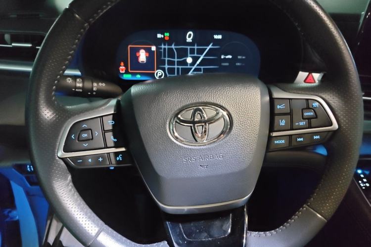 Used Toyota SIENNA 2021 2.5L Hybrid Ultimate Edition Steering Wheel