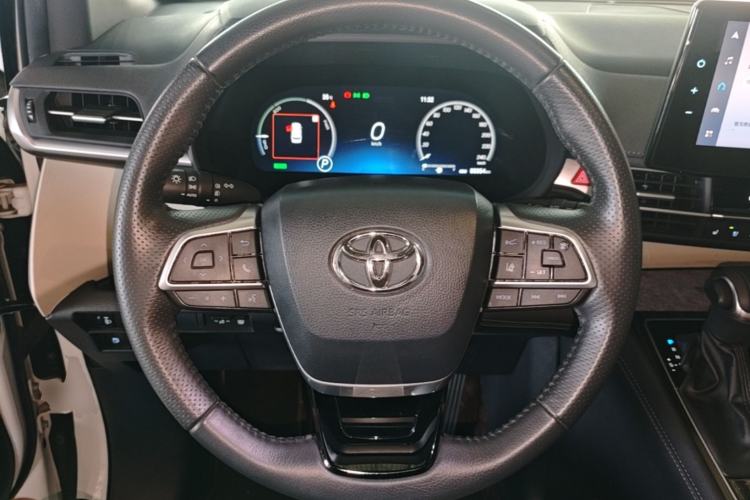 Used Toyota SIENNA 2021 2.5L Hybrid Ultimate Edition Steering Wheel