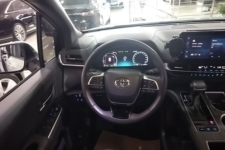 Used Toyota SIENNA 2021 2.5L Hybrid Ultimate Edition Steering Wheel