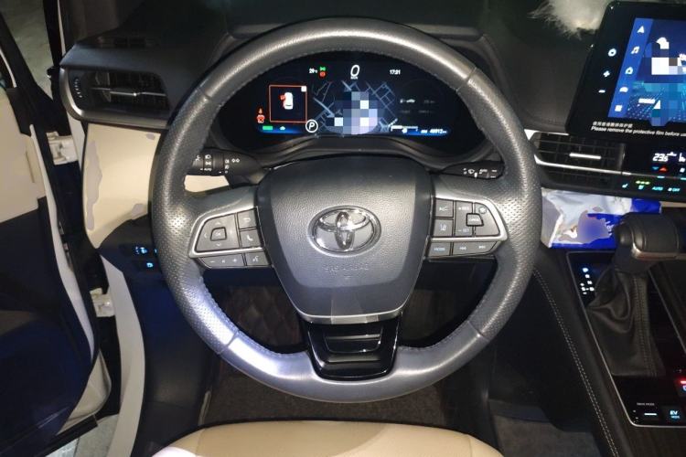 Used Toyota SIENNA 2021 2.5L Hybrid Ultimate Edition Steering Wheel