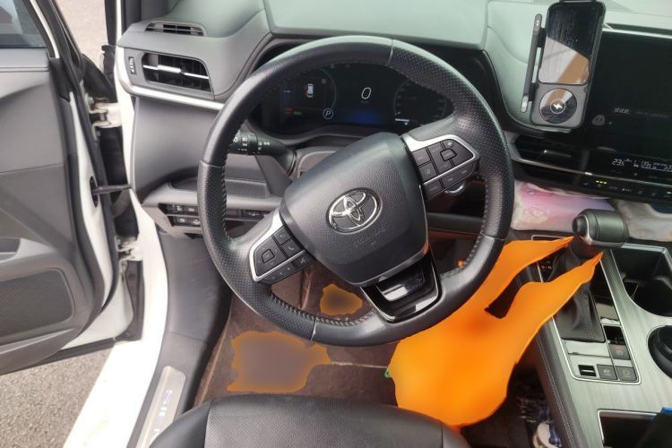 Used Toyota SIENNA 2021 2.5L Hybrid Ultimate Edition Steering Wheel