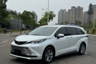 Used Toyota SIENNA 2021 2.5L Hybrid Platinum Edition