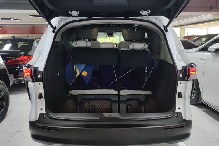 Used Toyota SIENNA 2021 2.5L Hybrid Comfort Edition Trunk