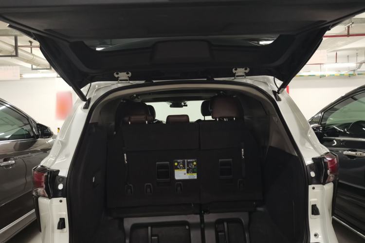 Used Toyota SIENNA 2021 2.5L Hybrid Comfort Edition Trunk