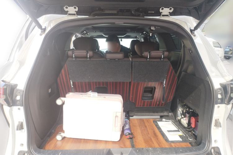 Used Toyota SIENNA 2021 2.5L Hybrid Platinum Edition Trunk